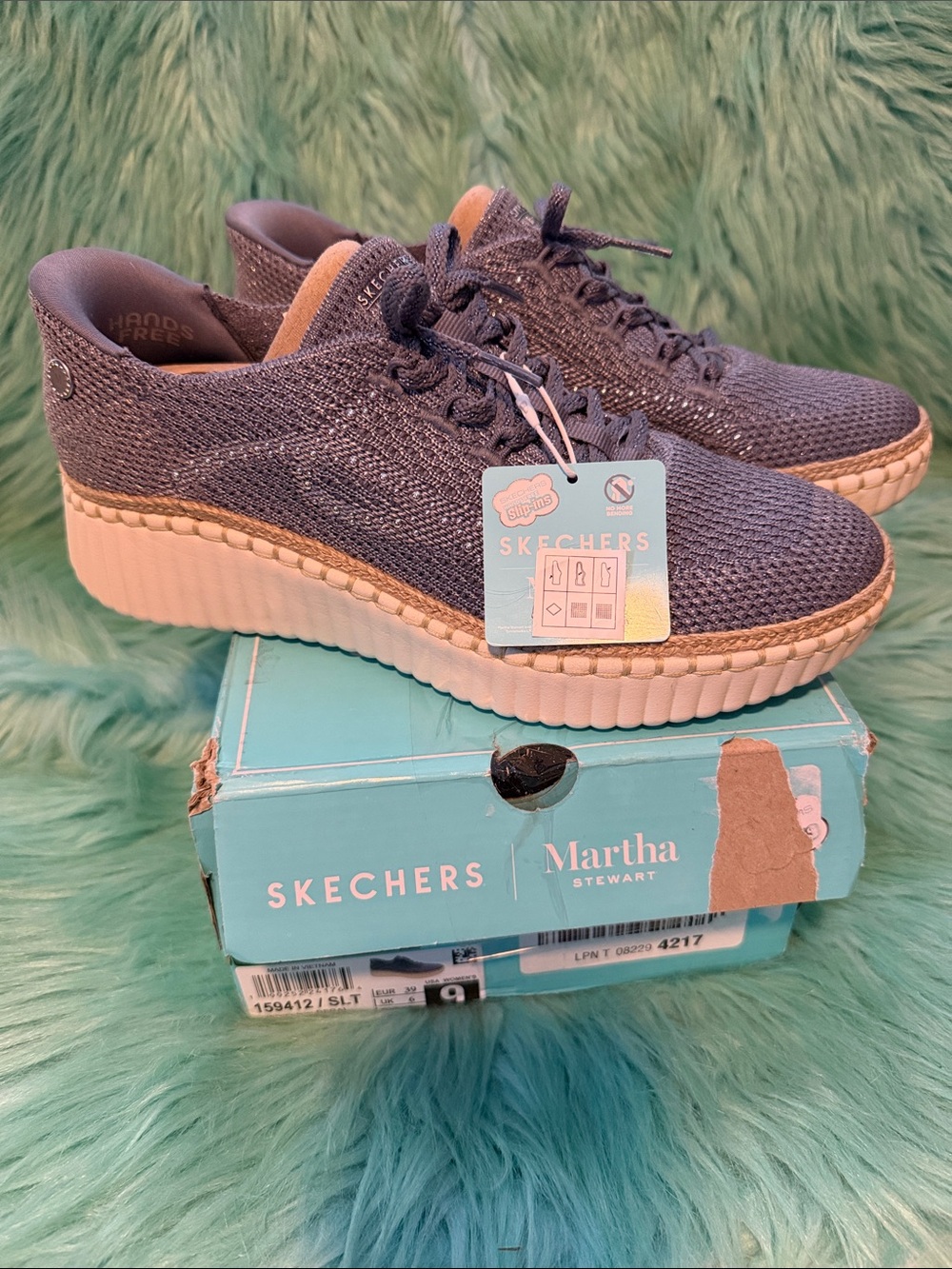 NIB Skechers Womens Martha Stewart Slip-ins Wilshire BLVD - Regal - Size 9